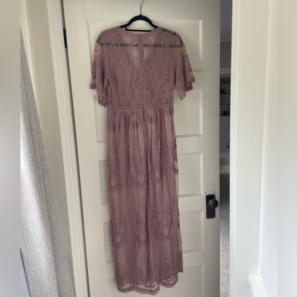 Pink Blush Mauve Mesh Lace Overlay Maternity Dress. Size Medium. - Picture 7 of 9